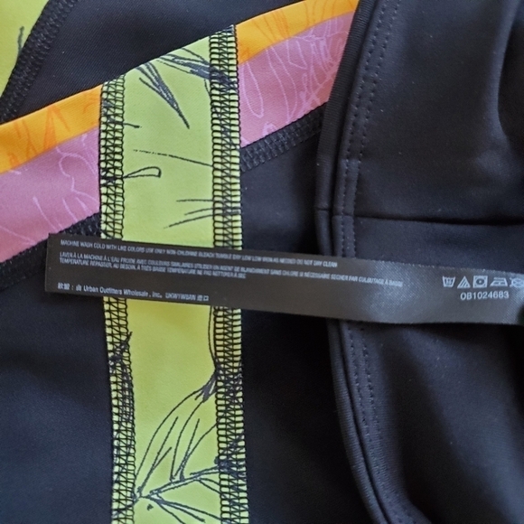 New Free People Fire Up Yoga Mid Rise Black Combo Leggings Small - Picture 10 of 11